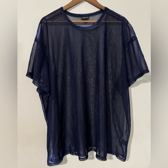 Torrid - Electric Blue Oil Slick Mesh Crew Neck Relaxed Tee - Picture 2 of 6